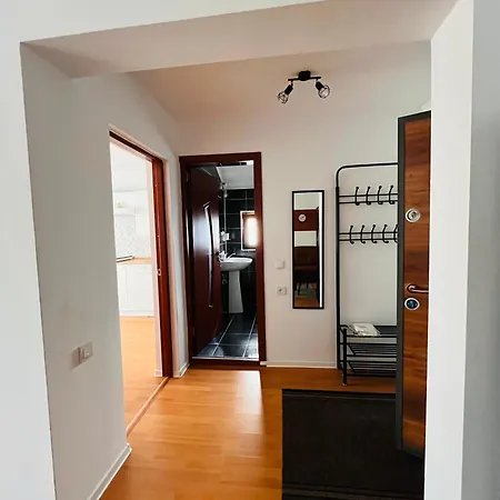 Flower - 3 Apartment
